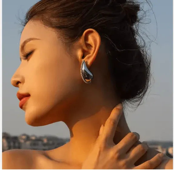 Elegant Drop Titanium Jewelry